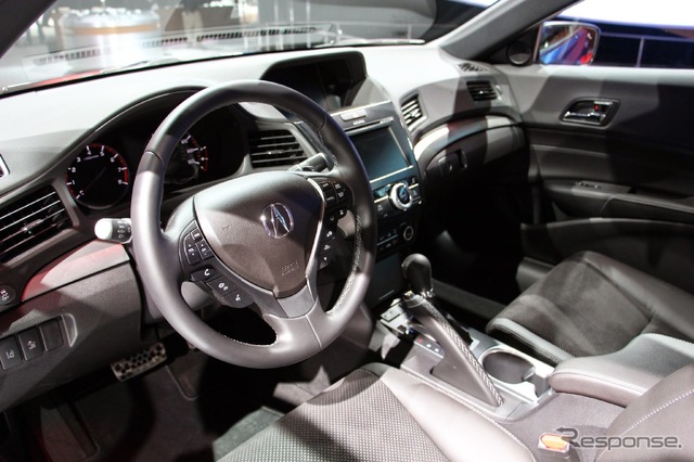 アキュラ ILX 2016年モデル