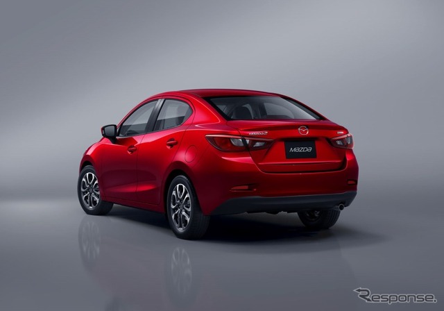 Mazda2 セダン