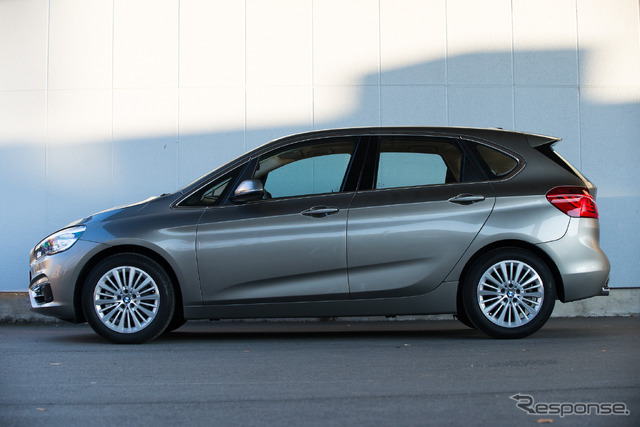 BMW 218i アクティブ ツアラー