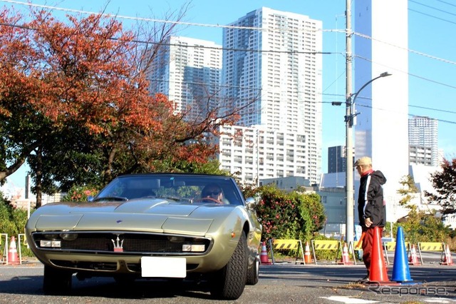 スタート場所に登場したマセラティ・ギブリスパイダー