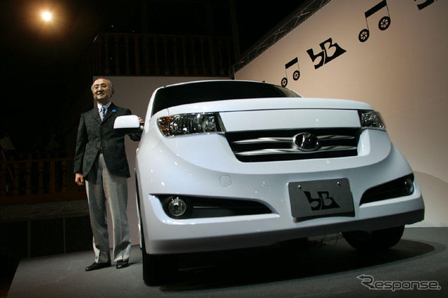 7カ月連続マイナス、トヨタはシェア急上昇…1月新車販売