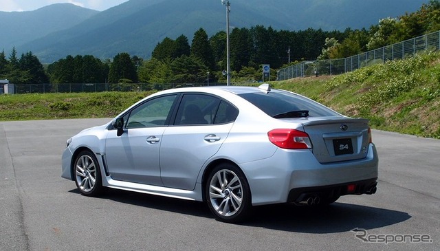 スバル WRX S4