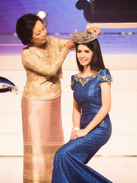 タイ美人コンテンスト、国立大1年生に栄冠