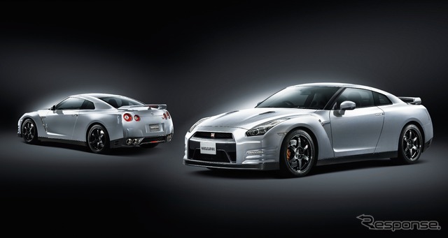 日産 GT-R 2015年モデル