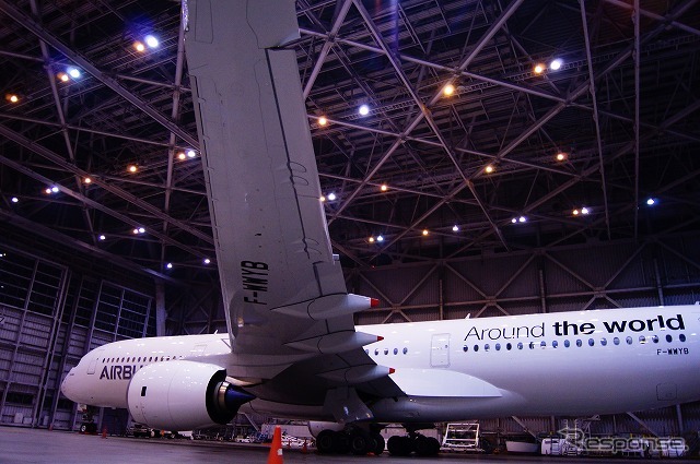 20日に羽田空港の日本航空第2格納庫でセ公開されたエアバスA350XWB