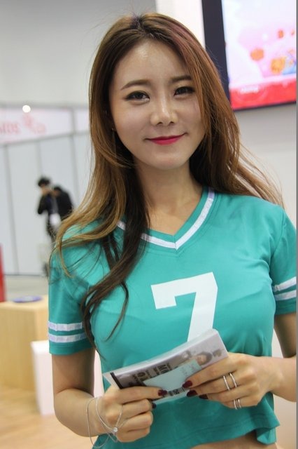 【G-STAR 2014】韓国美女だけじゃない。釜山からコンパニオンさんの写真をお届け!