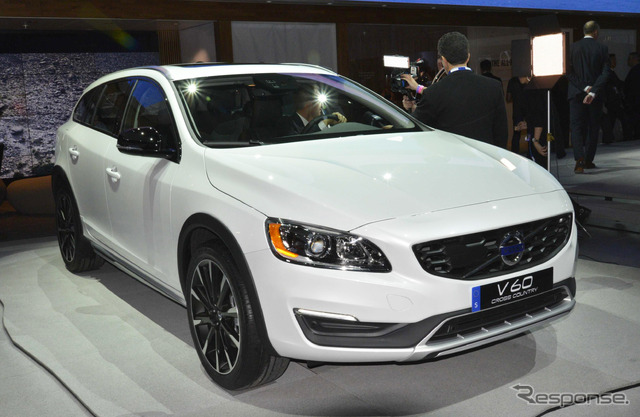 ボルボ V60クロスカントリー(ロサンゼルスモーターショー14)