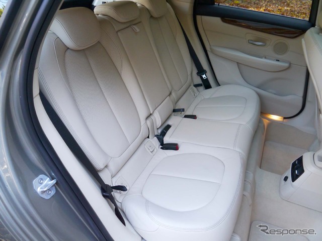BMW 218iアクティブツアラー