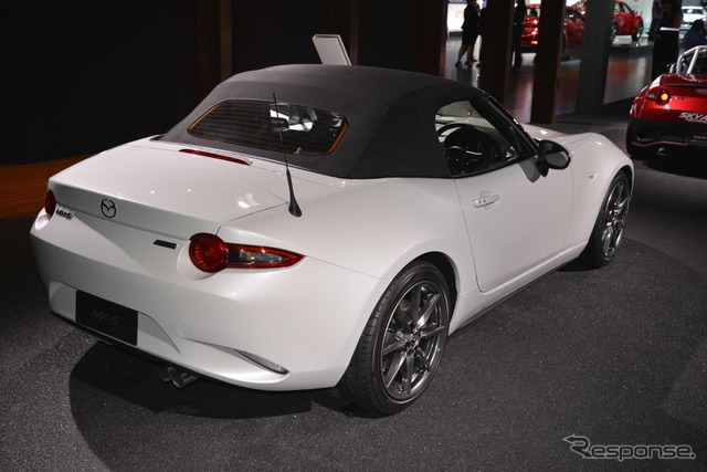 新型 マツダ ロードスター 北米仕様(ロサンゼルスモーターショー14)