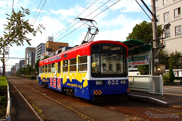 阪堺電軌は消費税率引上げに対応した運賃改定を申請した。来年2月に実施する予定。