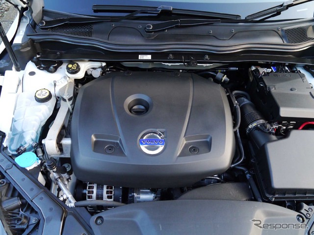 ボルボ V40 T5 Rデザイン