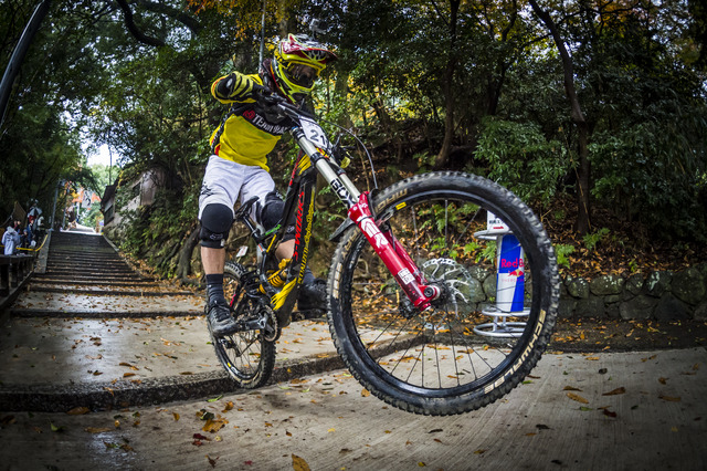 選手の技術向上とMTBシーンの発展を願う奉納競技 レッドブル・ホーリーライド