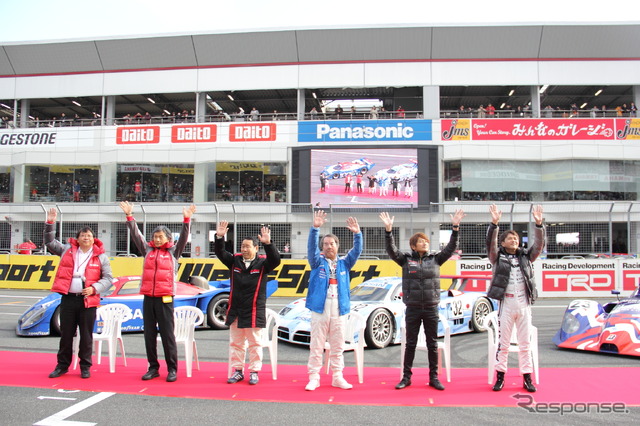 デモラン後のトークショーの様子(NISMO FESTIVAL 2014)