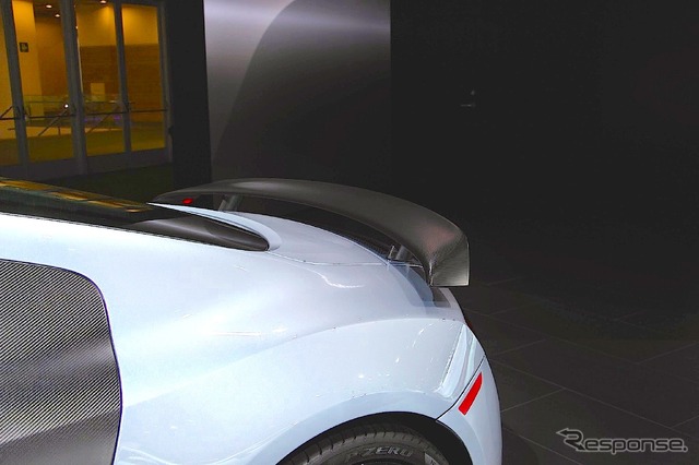 アウディ R8コンペティション(ロサンゼルスモーターショー14)