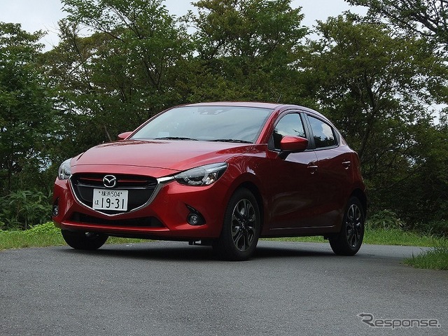 COTY受賞のデミオにも試乗できる