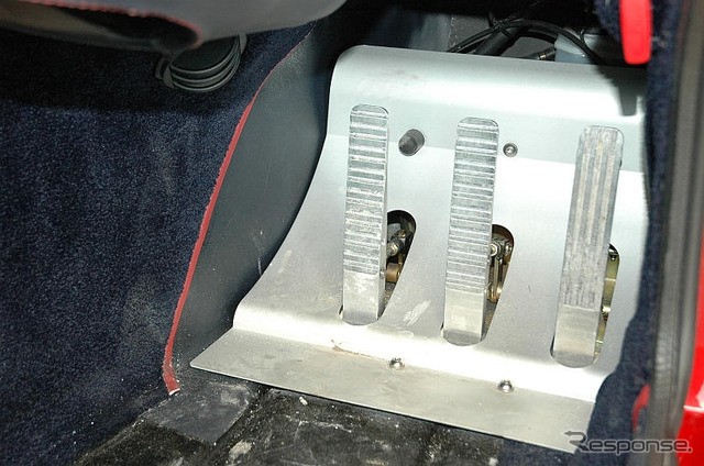 【写真蔵】TVRの新型スポーツカー『サガリス』