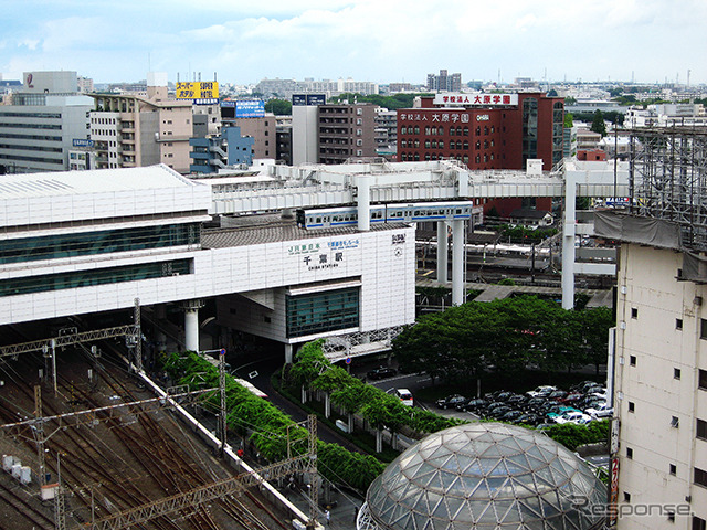 11月30日から各駅に設置してある自動精算機(乗り越し精算機)を廃止した千葉モノレール