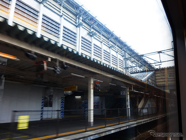 北陸新幹線の準備がすすむ富山駅