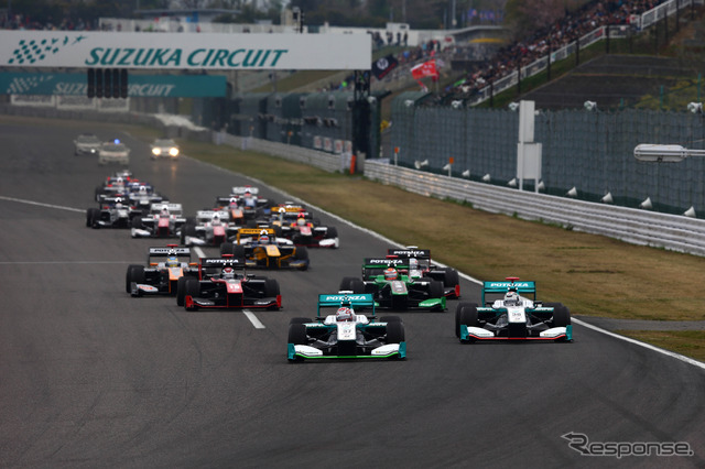 スーパーフォーミュラの2014年開幕戦(鈴鹿)。