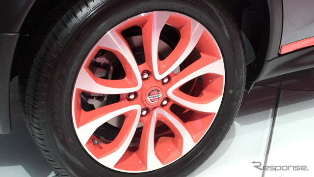 日産 ジューク のカラースタジオ（ロサンゼルスモーターショー14）