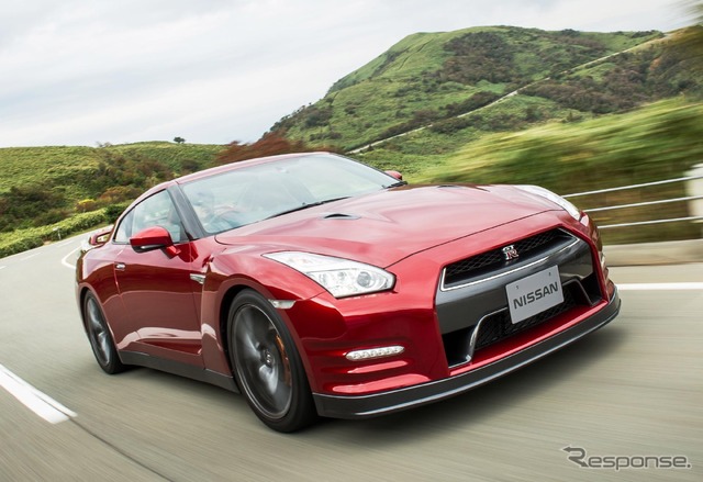 日産 GT-R 2015年モデル