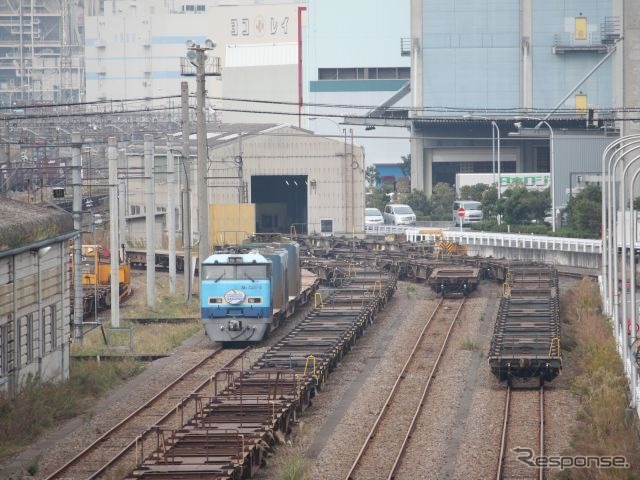 専用列車は東京貨物ターミナル～百済貨物ターミナル間で運転される。写真は東京貨物ターミナル駅構内。
