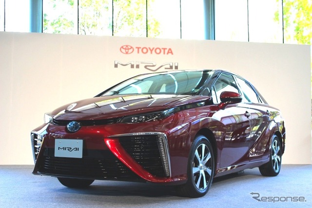 トヨタ MIRAI
