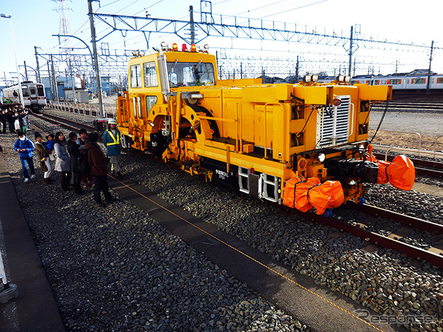 埼玉県久喜市の南栗橋車両管区で開催された「2014東武ファンフェスタ」。こちらはバラストスイーパー
