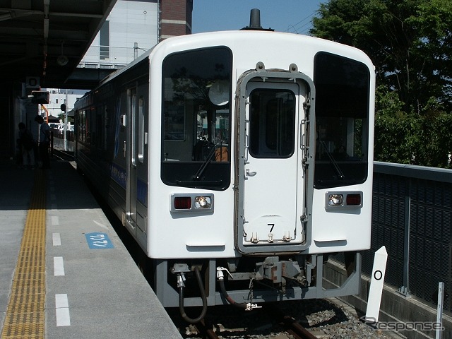 ごめん・なはり線は後免～奈半利間を結んでいる。写真はごめん・なはり線で運用されている9640形。