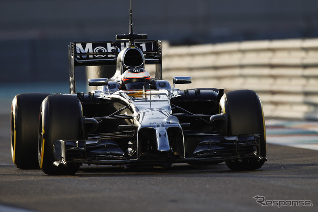 11月のアブダビでのテストで走った、マクラーレン・ホンダのテスト車「MP4-29H/1×1」。