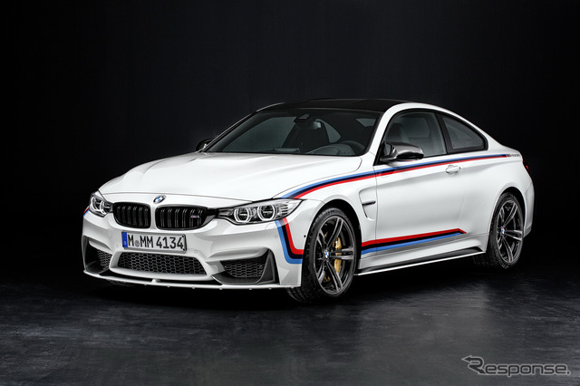 BMW M4 クーペ のMパフォーマンスパーツ 装着車