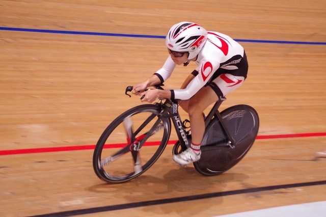 ブリヂストンアンカー公開実験、「RS9」で3kmTTに挑戦する西薗良太