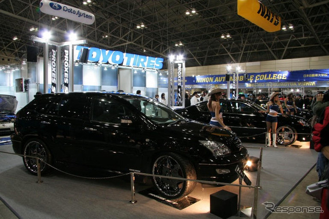 【東京オートサロン06】写真蔵…TOYOタイヤ