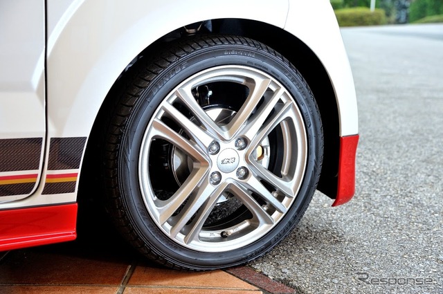 ホンダ N-BOX スラッシュ 無限パーツ装着車