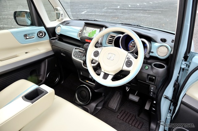 ホンダ N-BOX スラッシュ Xグレード(サーフブルー&ホワイト)
