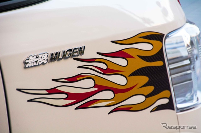 ホンダ N-BOX スラッシュ 無限パーツ装着車