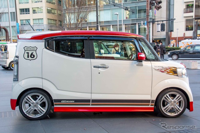 ホンダ N-BOX スラッシュ 無限パーツ装着車