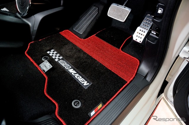 ホンダ N-BOX スラッシュ 無限パーツ装着車