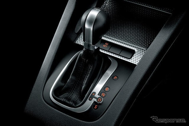 VW ゴルフ 史上最強モデル「R32」を日本発売