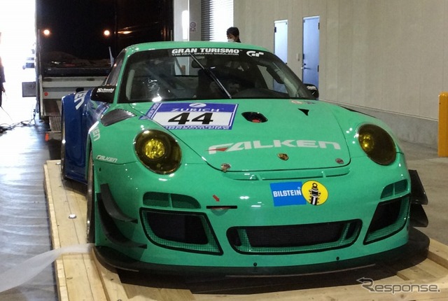 ファルケン・ポルシェ 911 GT3 R