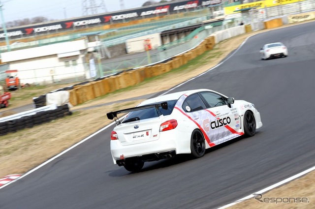 POTENZA RE-71Rを装着したスバル WRX