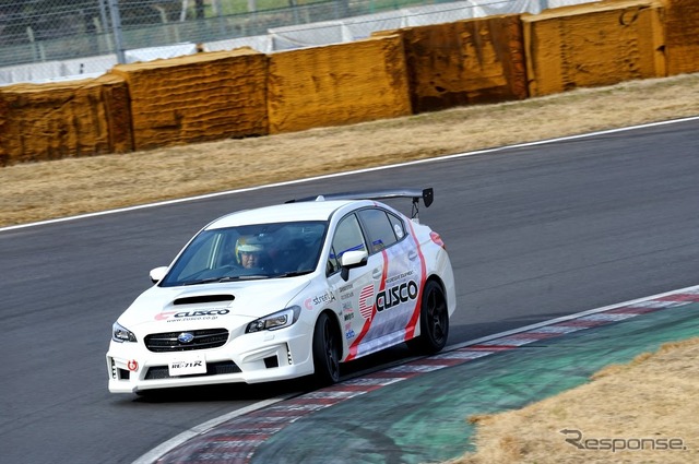 POTENZA RE-71Rを装着したスバル WRX