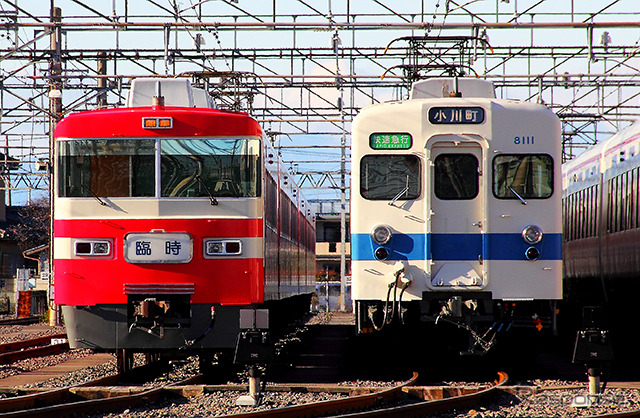 イベントで展示された8000系(81111)。「快速急行 小川町」を表示