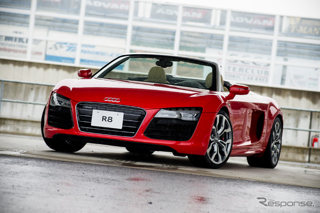 アウディ・R8 スパイダー 5.2 FSI quattro