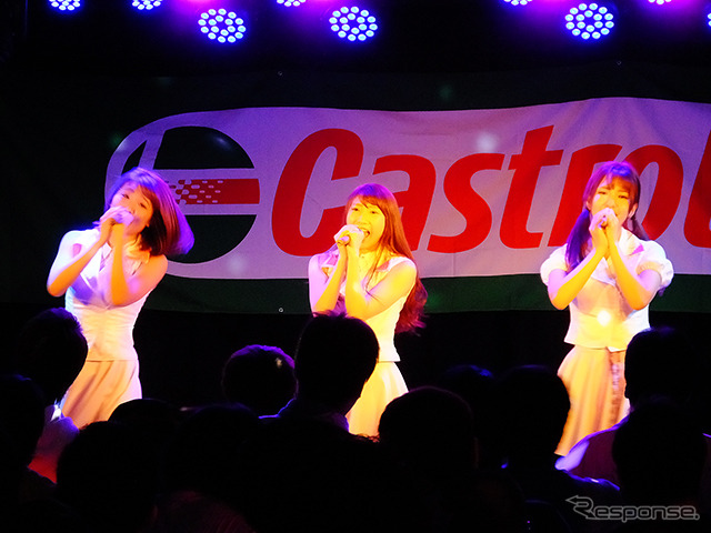 愛乙女★DOLL　（カストロール WINTER LIVE 2014 -DRIVING-　神奈川・藤沢、12月28日）