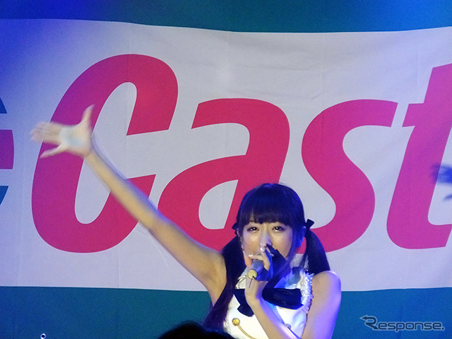 小桃音まい (カストロール WINTER LIVE 2014 -DRIVING- 神奈川・藤沢、12月28日)