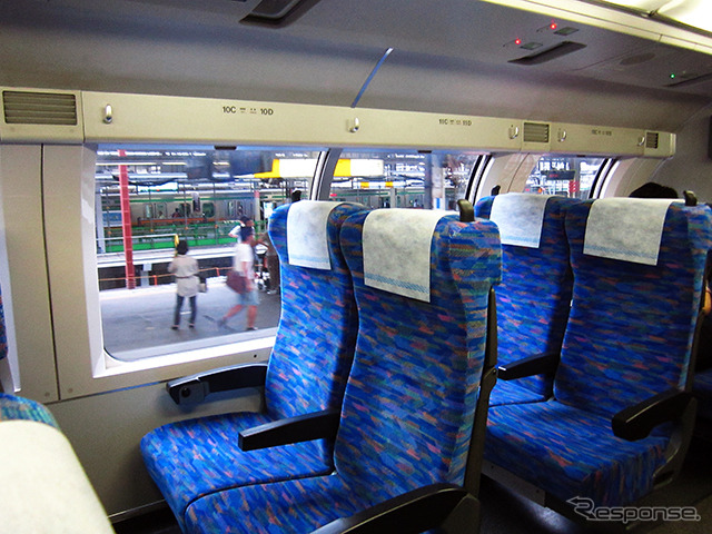 湘南新宿ラインのグリーン車。上階の座席