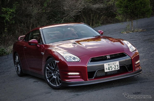 日産 GT-R 2015年モデル