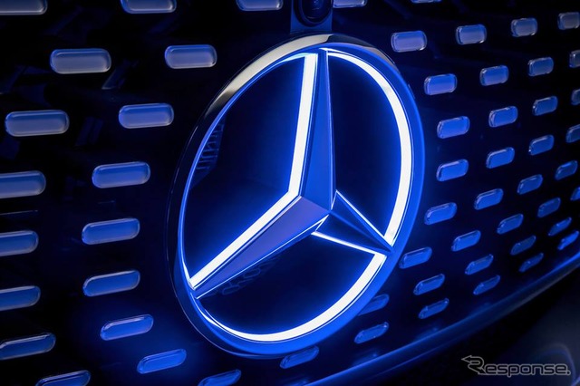 メルセデスベンツのコンセプトカーの予告イメージ