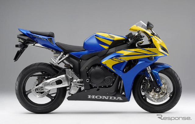 ホンダ CBR1000RR をモデルチェンジ…軽量化などで操縦性向上
